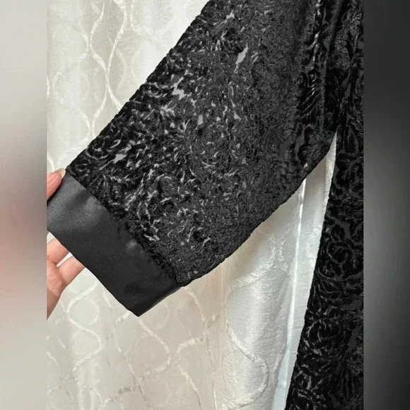 VTG Victoria’s Secret Black Lace Kimono Open Robe Coverup One Size Bohemian EUC - Picture 5 of 14